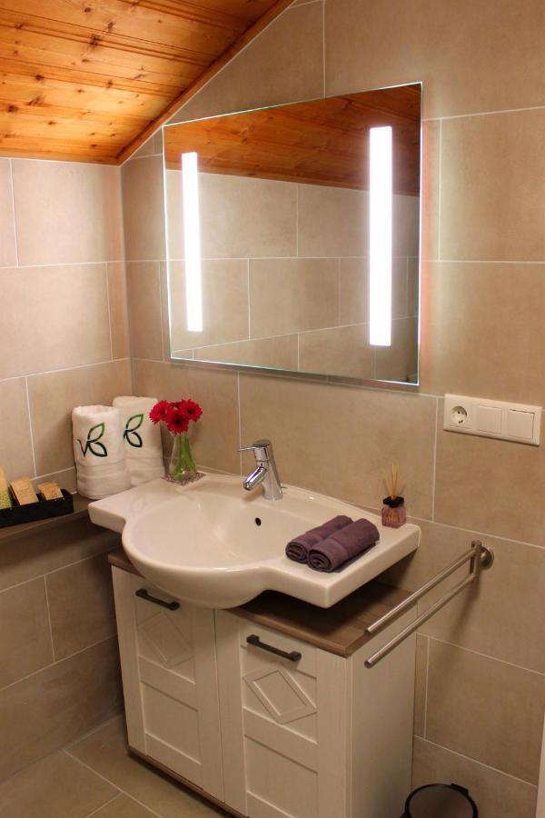 Villa Bischofsberg - Laerchen-Wellness Apartment 윈디슈가르스텐 외부 사진