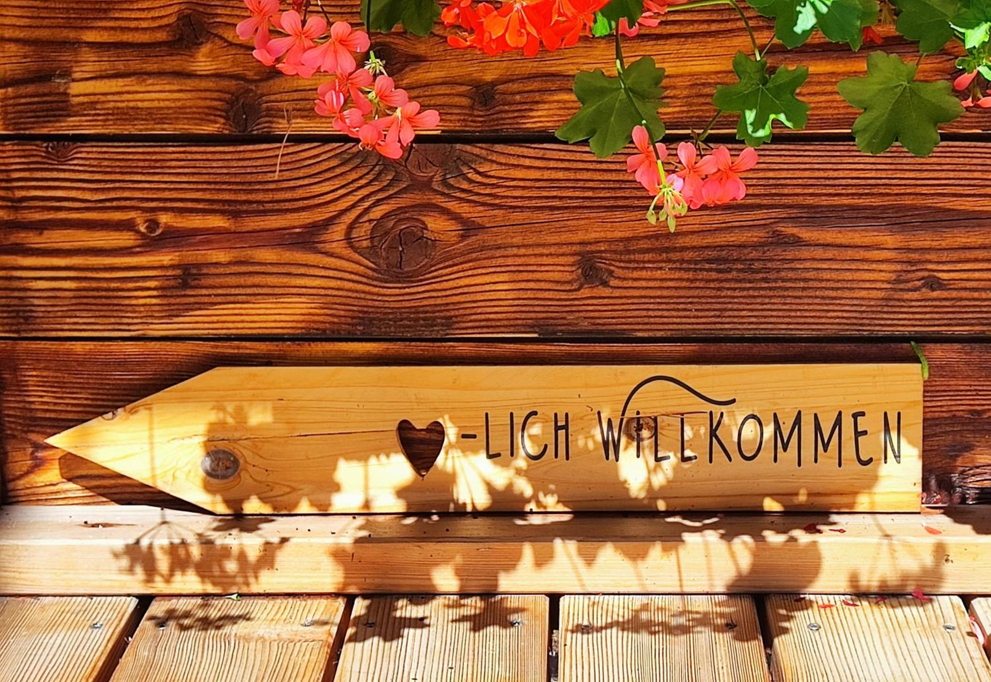 Villa Bischofsberg - Laerchen-Wellness Apartment 윈디슈가르스텐 외부 사진